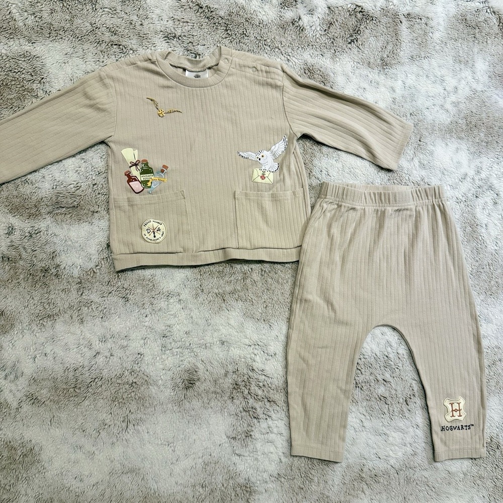 Harry Potter Beige Toddler 2 Piece Outfit Size 24 Months